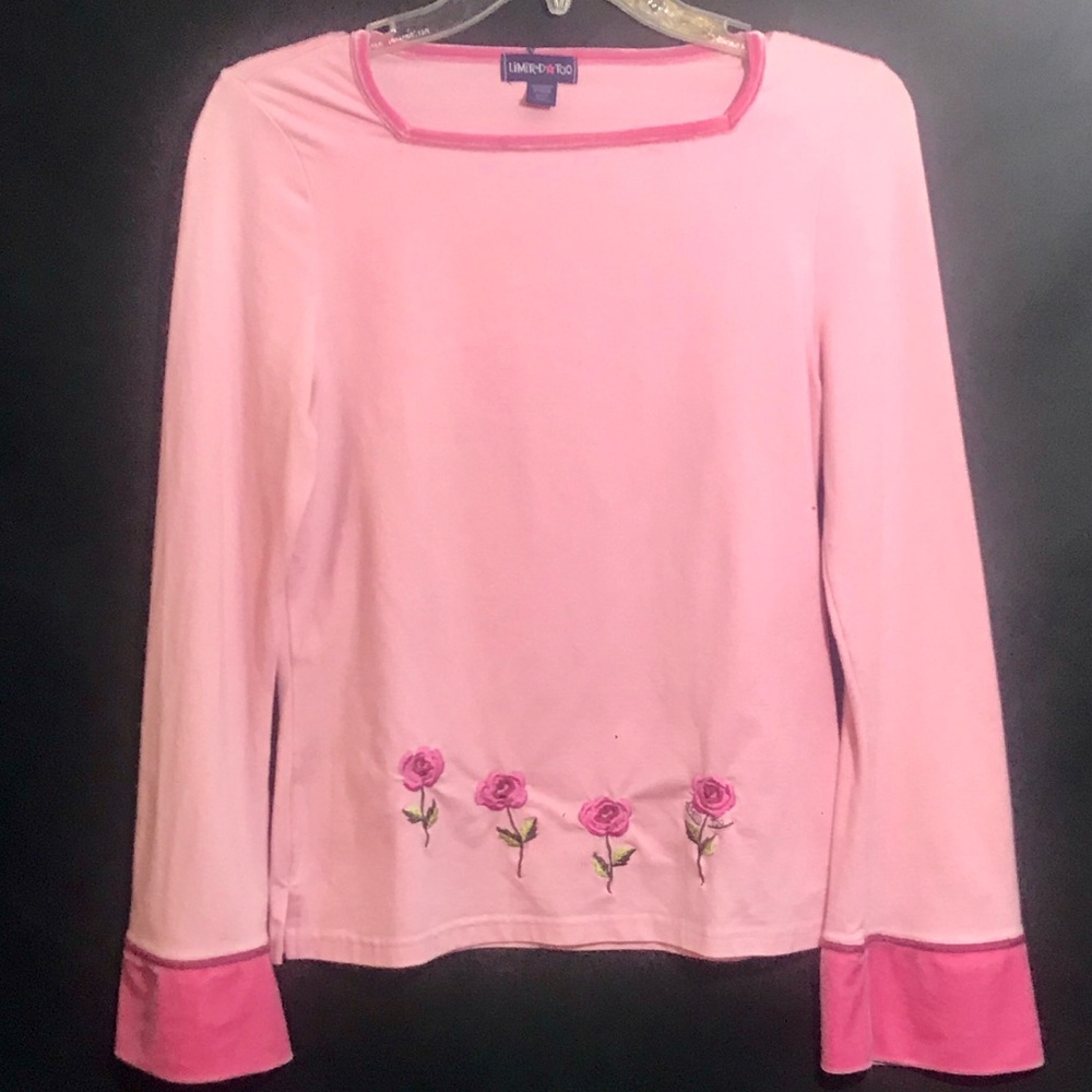 👚Pink Long Sleeve Embroidered Roses Shirt